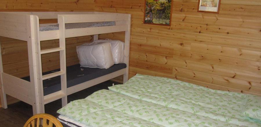 Pulla Karvisen Maatilamatkailussa Ruokola Exterior foto